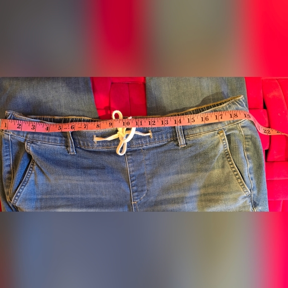 Pull On Torrid Weekender Jeans - Picture 8 of 8